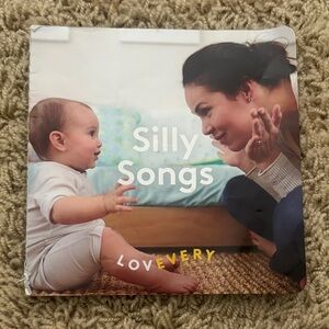 Lovevery Silly Songs Book